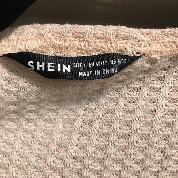 Cream Textured V-Neck Blouse - Picture 3 of 3